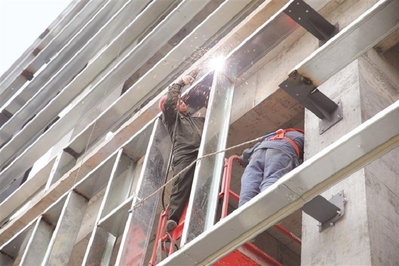 　　項目現場施工忙。 貴州日報天眼新聞記者 楊曦 攝